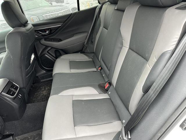 Used 2025 Subaru Outback Onyx Edition image 16