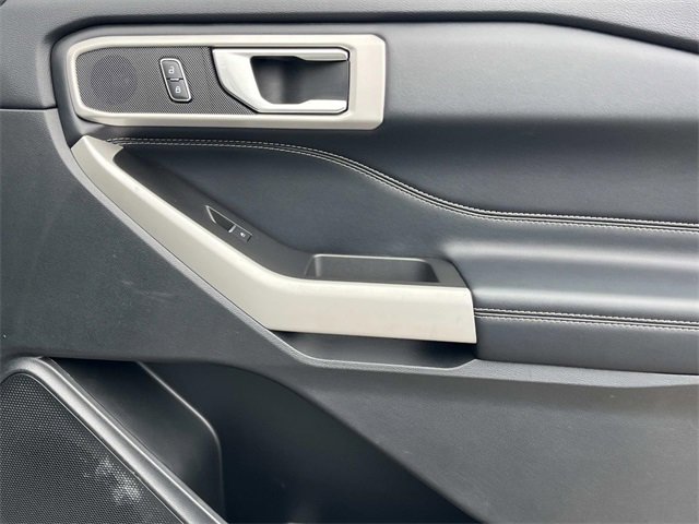 Certified 2022 Ford Explorer XLT w/ Equipment Group 202A image 24