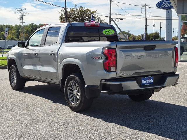 Used 2024 Chevrolet Colorado LT w/ LT Convenience Package II AWD/4WD image 4