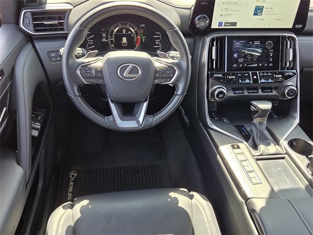 Used 2024 Lexus LX 600 4WD w/ Appearance Package image 11