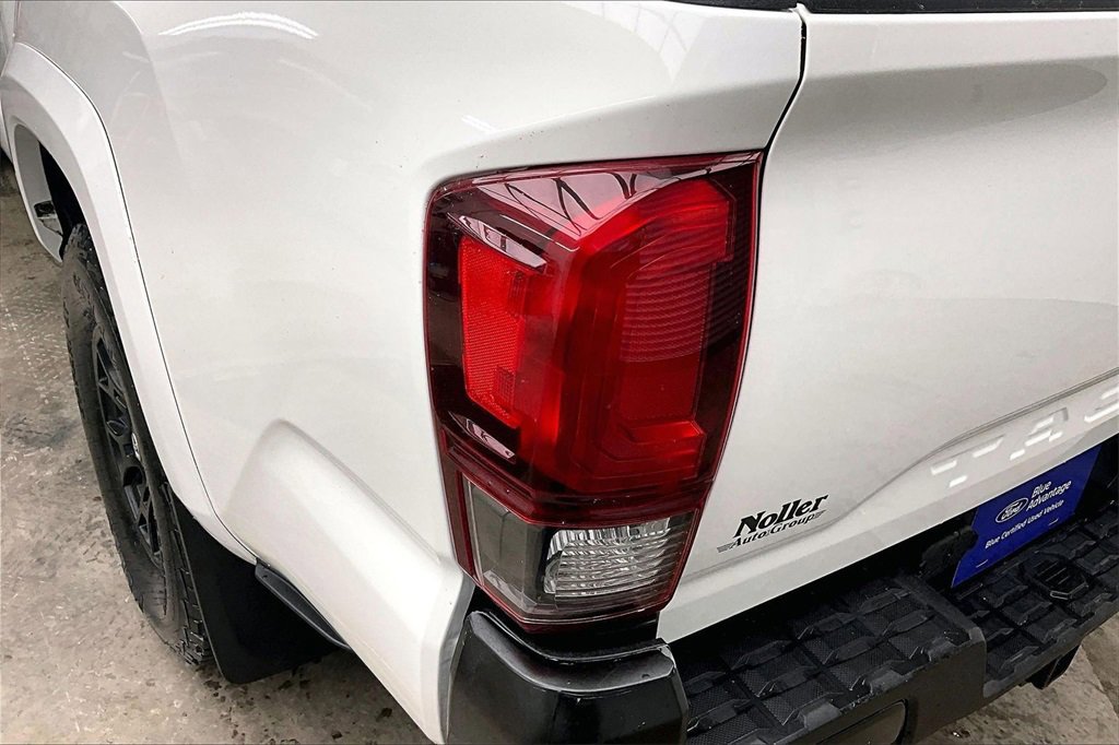 Used 2022 Toyota Tacoma SR5 image 31