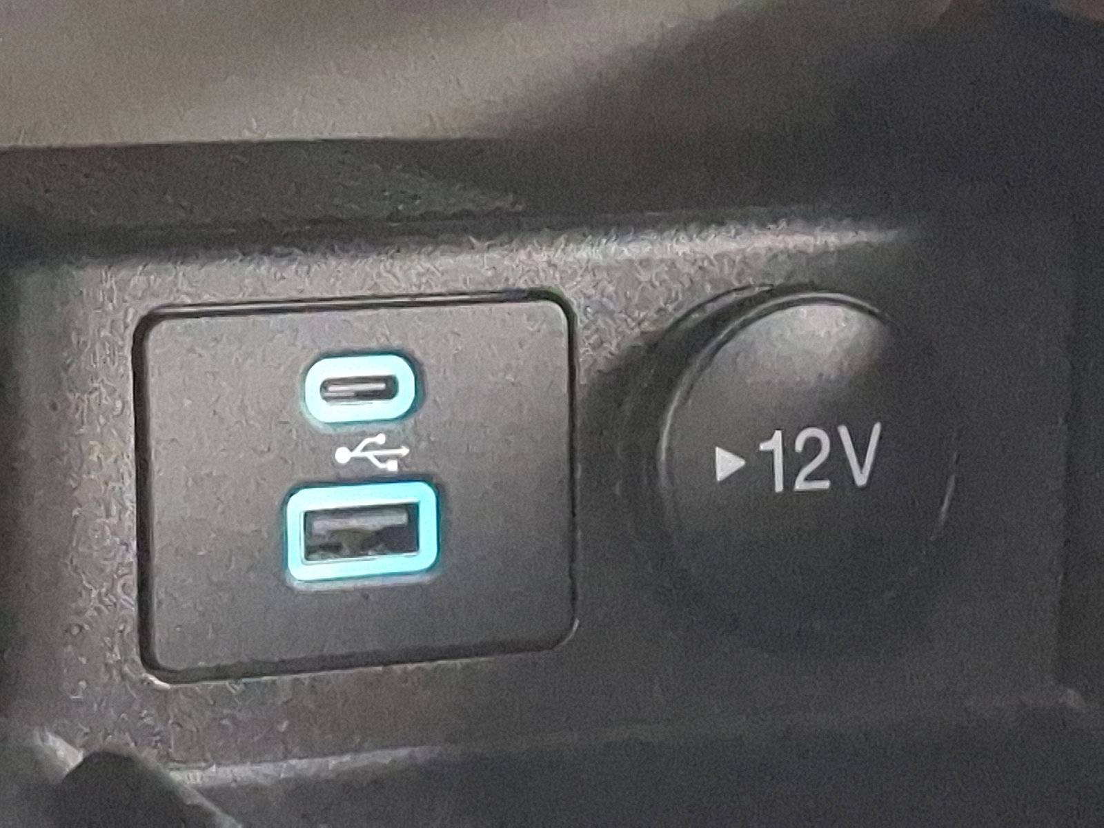 Certified 2023 Ford Escape Platinum image 24