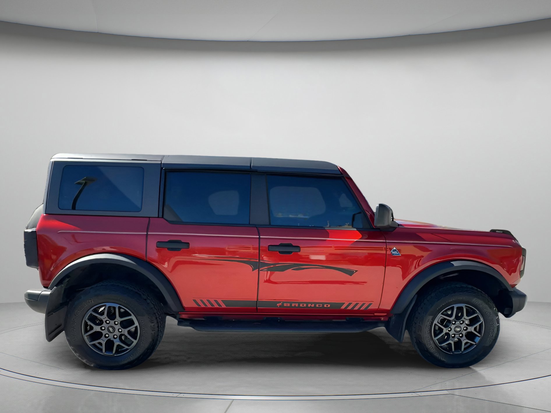 Certified 2024 Ford Bronco Black Diamond image 27