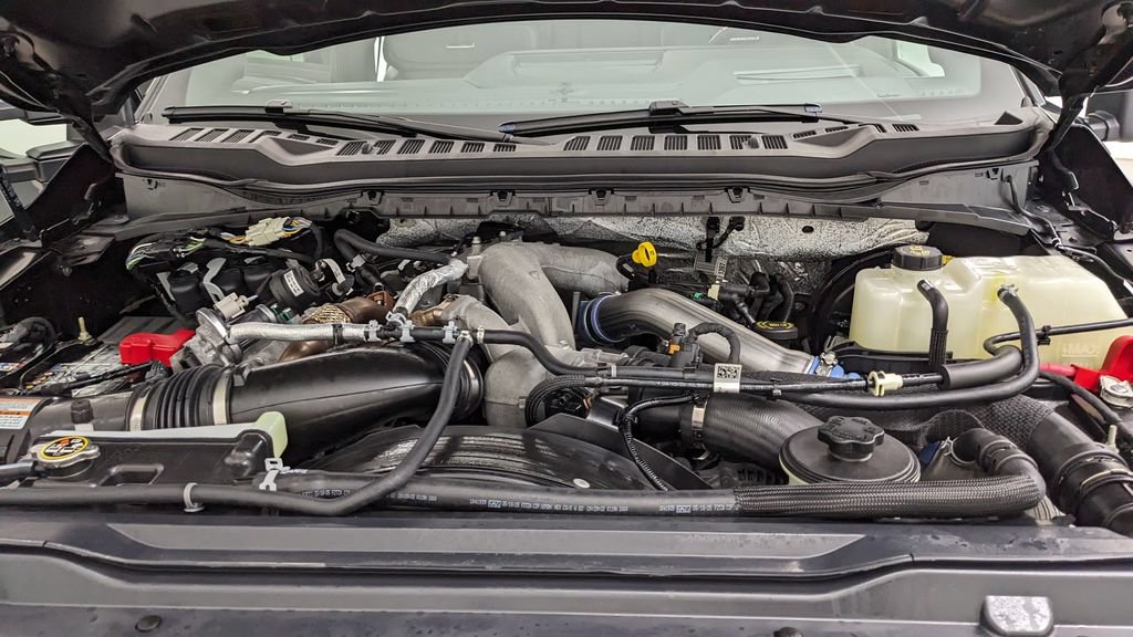 Certified 2025 Ford F250 Platinum AWD/4WD image 46