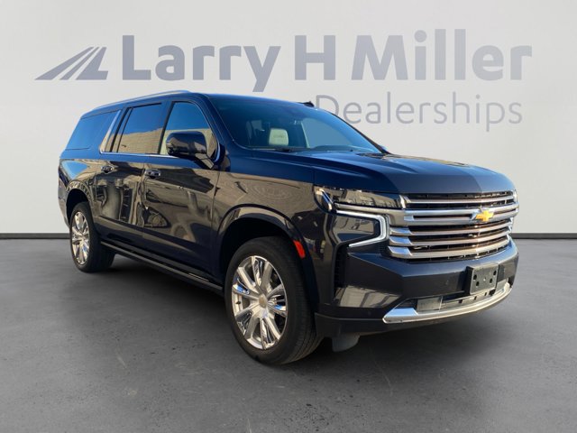 Used 2023 Chevrolet Suburban High Country w/ Premium Package 2 AWD/4WD image 7