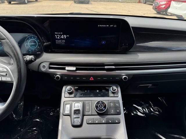 Used 2024 Hyundai Palisade Calligraphy AWD/4WD image 2