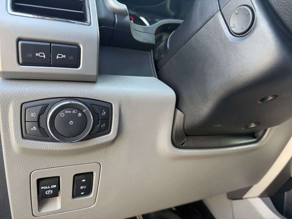 Certified 2019 Ford F150 Lariat w/ Equipment Group 502A Luxury image 16