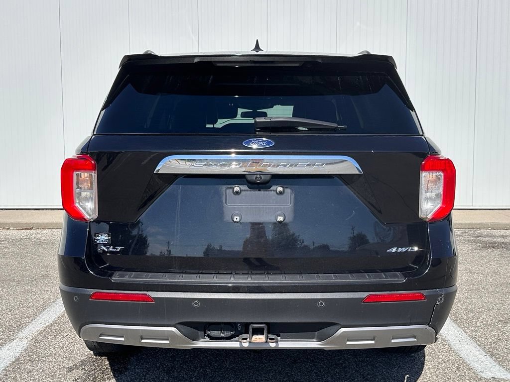 Certified 2022 Ford Explorer XLT w/ Equipment Group 202A AWD/4WD image 5