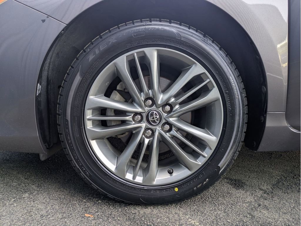 Used 2017 Toyota Camry SE image 26