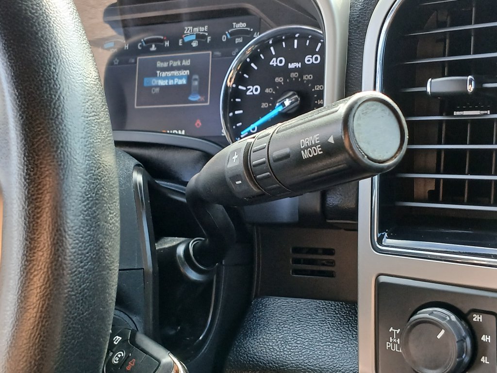 Certified 2022 Ford F250 Lariat w/ Lariat Value Package AWD/4WD image 23