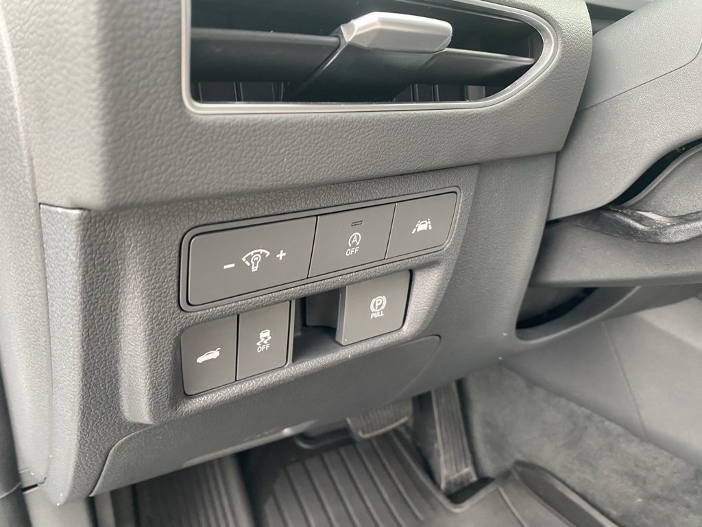 Used 2023 Hyundai Sonata SE image 16