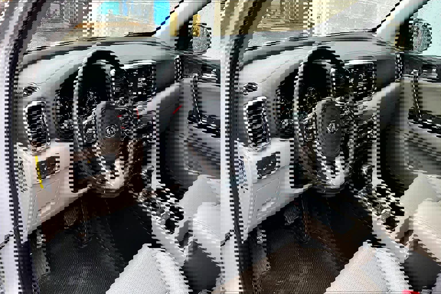 Used 2020 Kia Sportage EX image 34