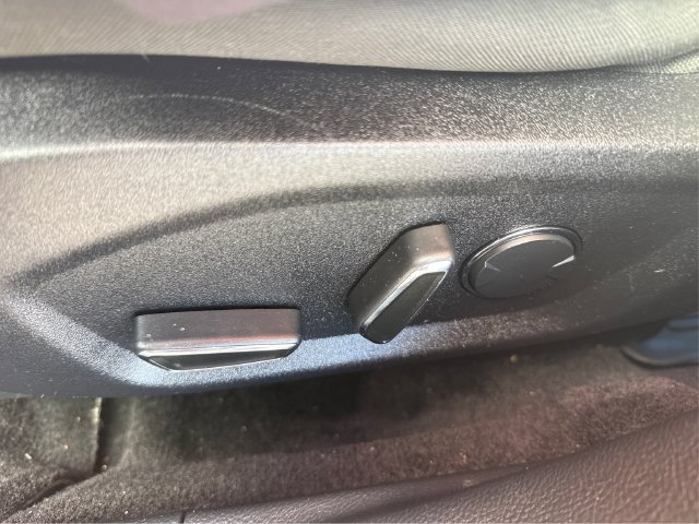 Certified 2017 Ford Fusion SE FWD image 30
