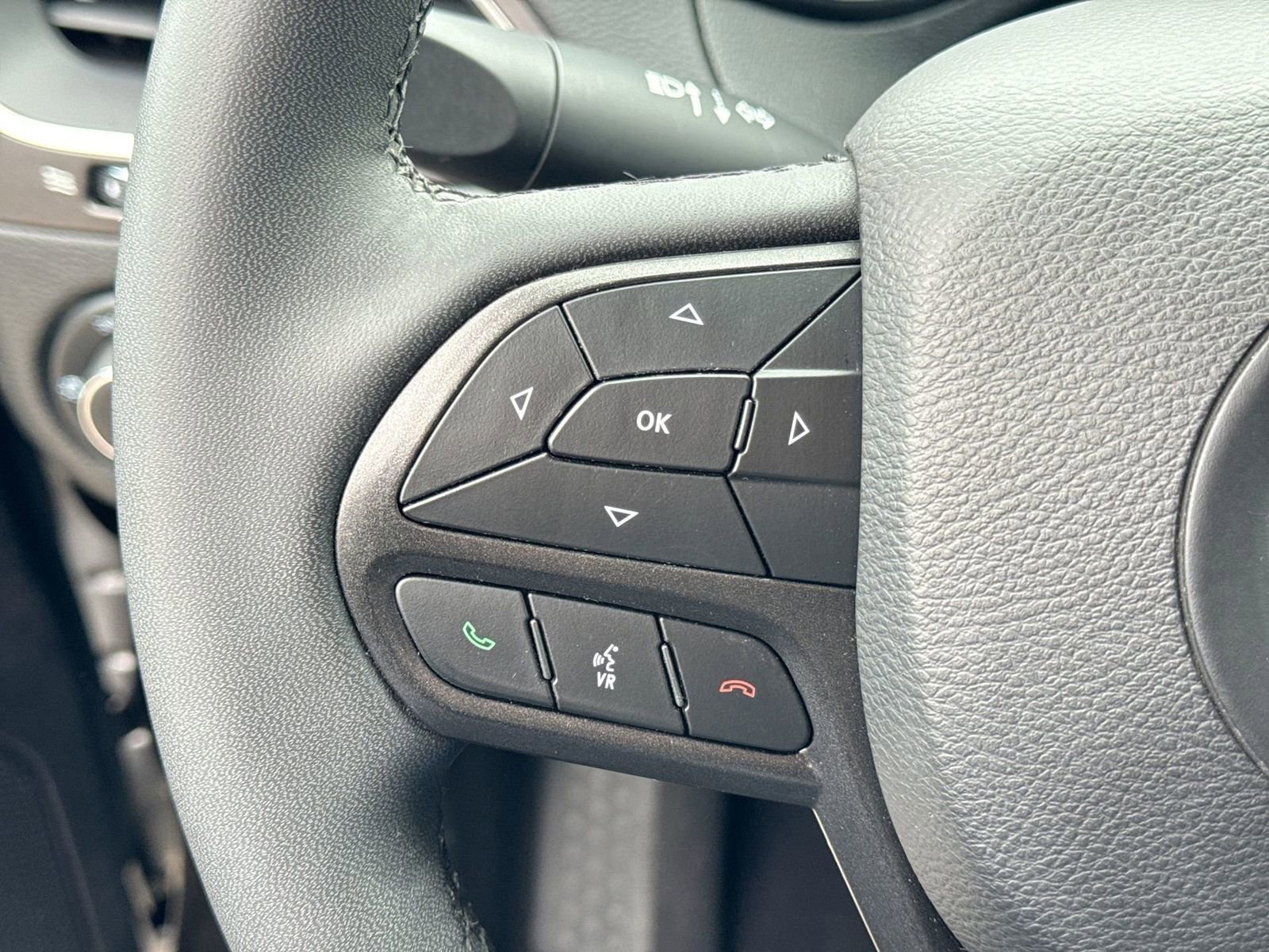 Used 2022 Jeep Cherokee Trailhawk w/ Trailhawk Elite Value Package image 25