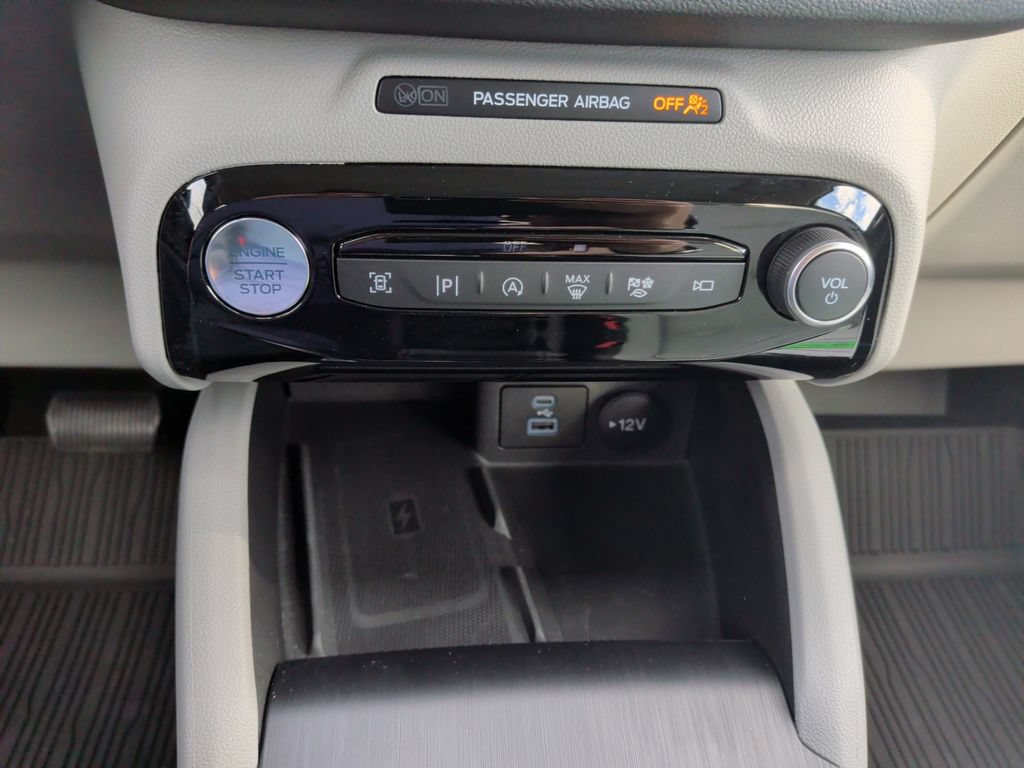 Certified 2023 Ford Escape Platinum AWD/4WD image 20