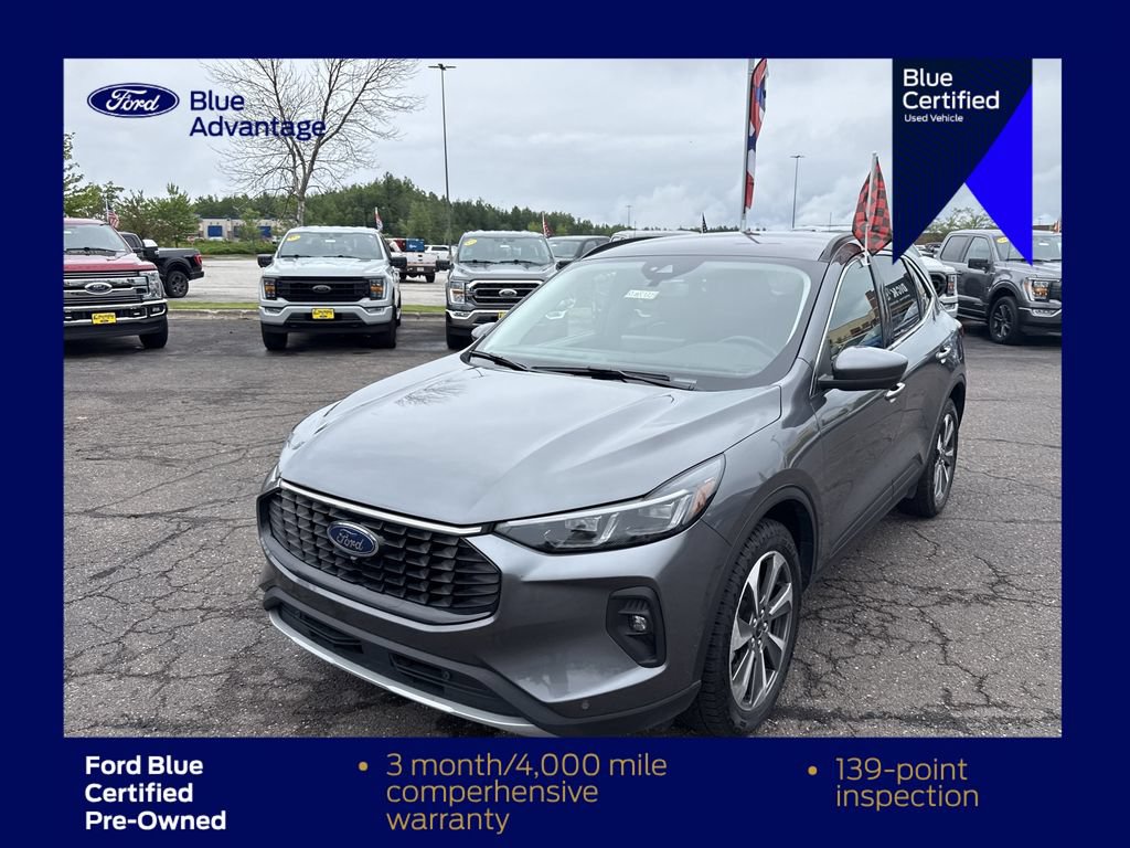 Certified 2024 Ford Escape Platinum AWD/4WD image 3