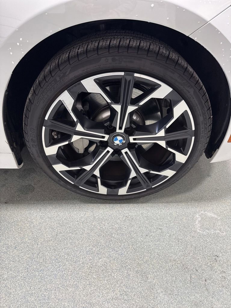 Used 2025 BMW 330i xDrive Sedan w/ Premium Package image 24