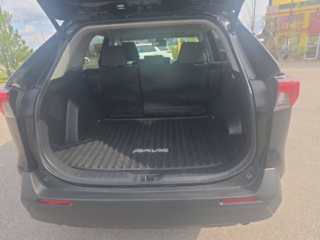 Used 2024 Toyota RAV4 XLE w/ Convenience Package AWD/4WD image 13