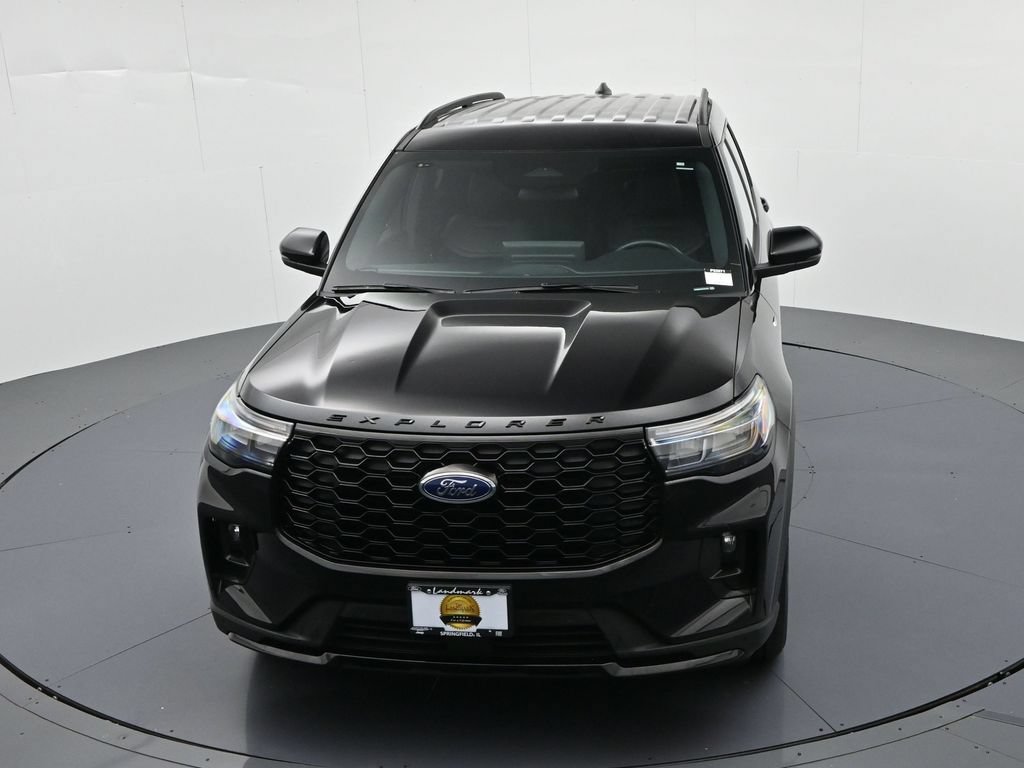 Certified 2025 Ford Explorer ST-Line AWD/4WD image 18