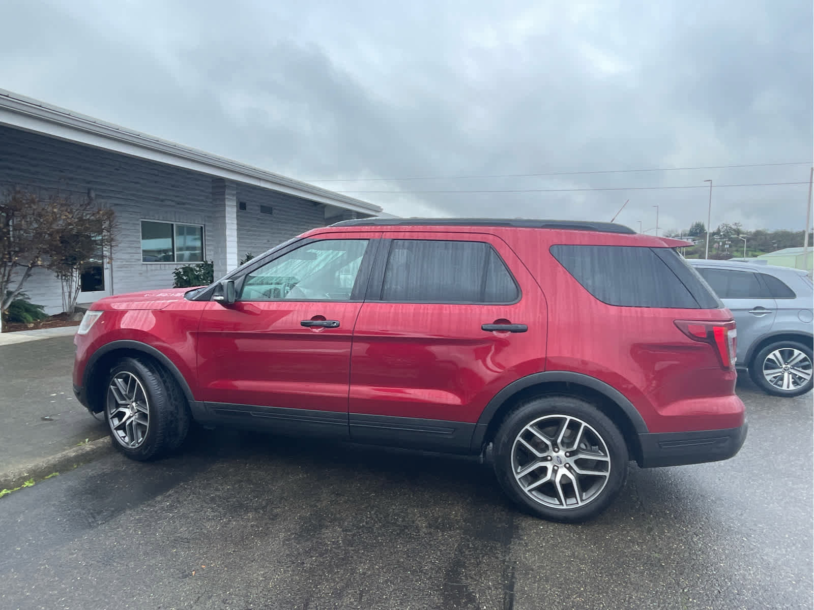 Certified 2019 Ford Explorer Sport w/ Equipment Group 401A image 2