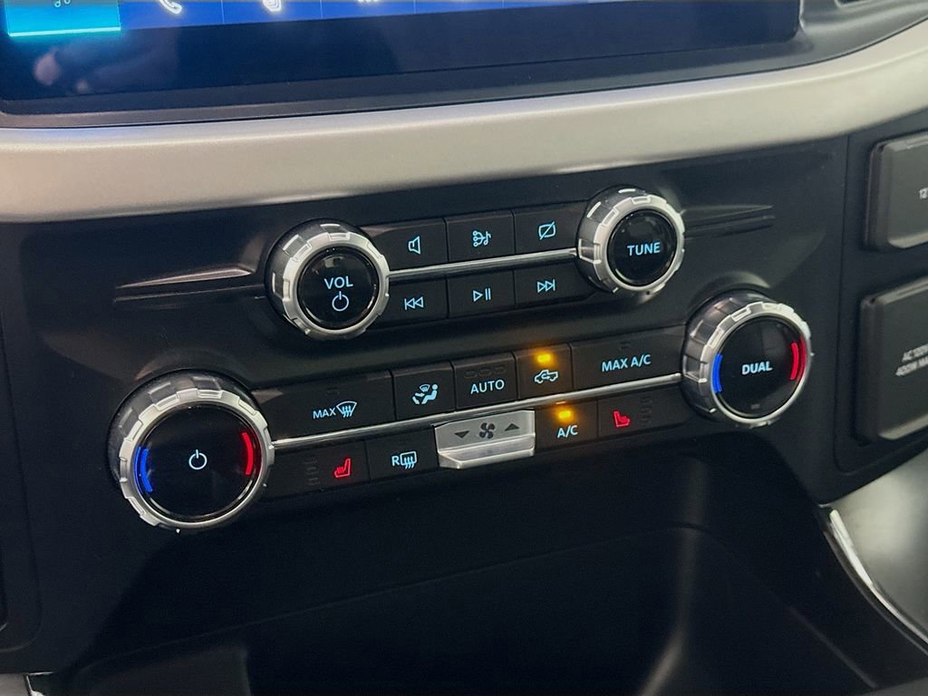 Certified 2022 Ford F150 XLT w/ Equipment Group 302A High image 18