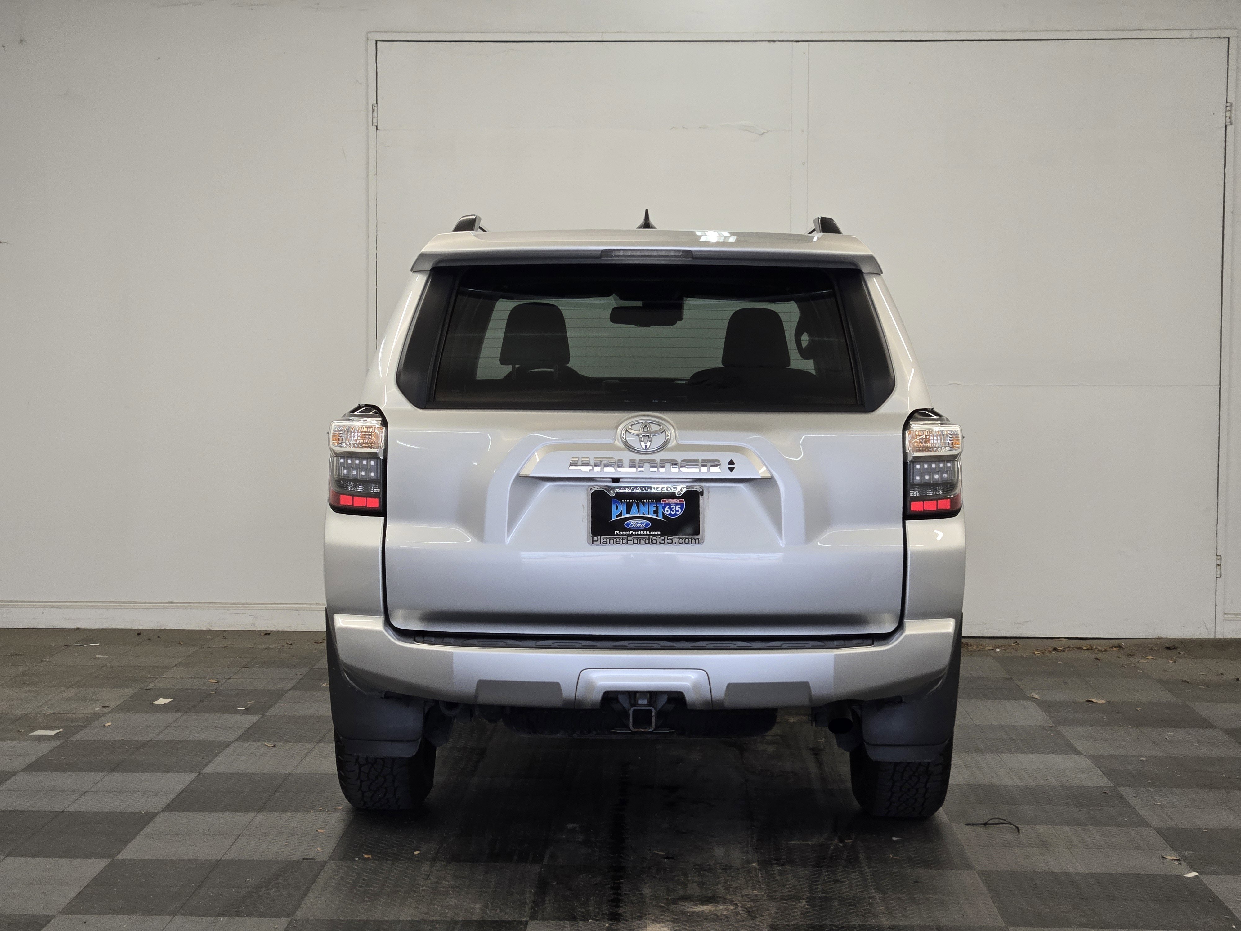 Used 2022 Toyota 4Runner SR5 Premium w/ Moonroof Package RWD image 6
