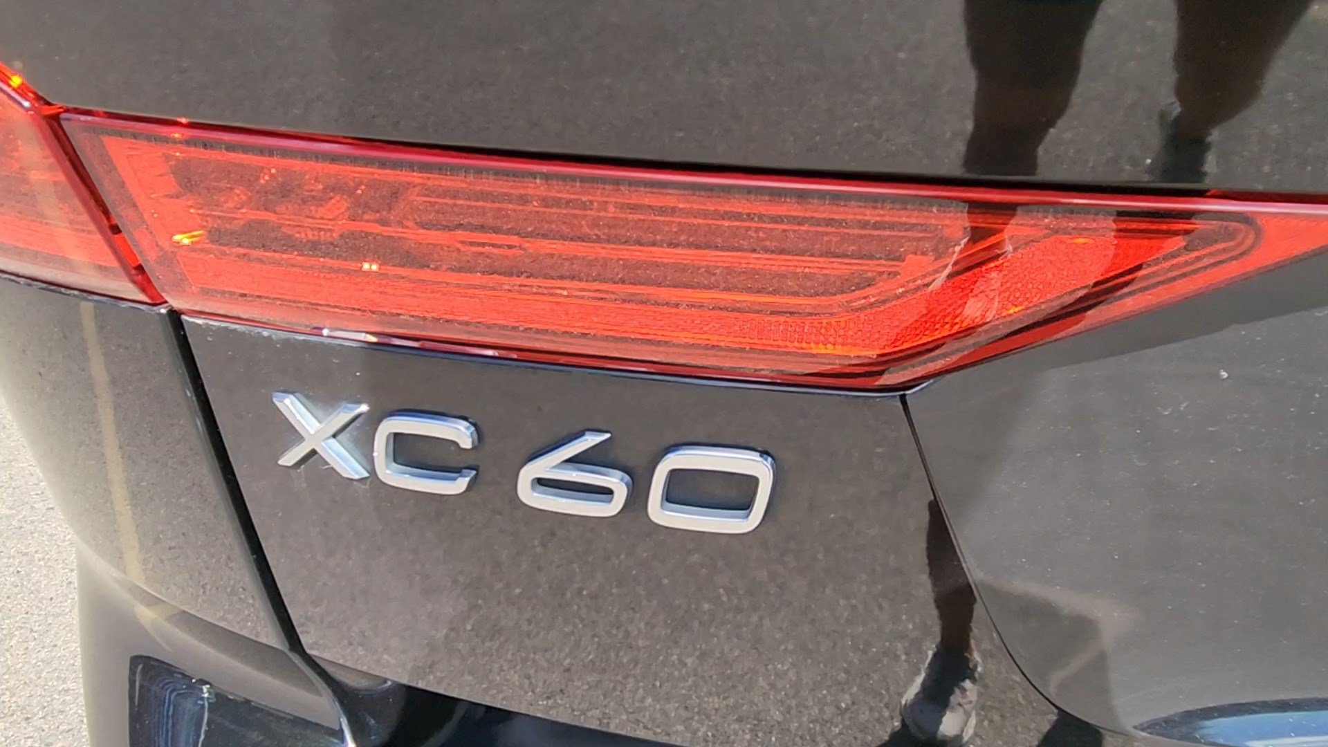 Used 2020 Volvo XC60 T5 Momentum AWD/4WD image 42