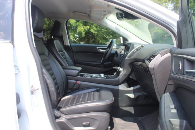 Certified 2024 Ford Edge SEL w/ Convenience Package AWD/4WD image 25