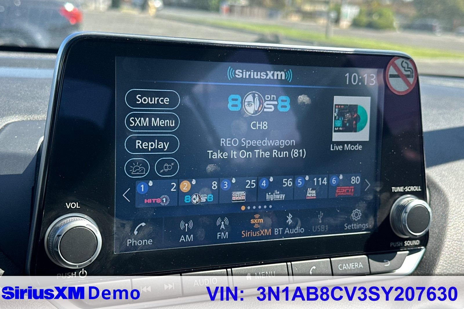 Used 2025 Nissan Sentra SV FWD image 26