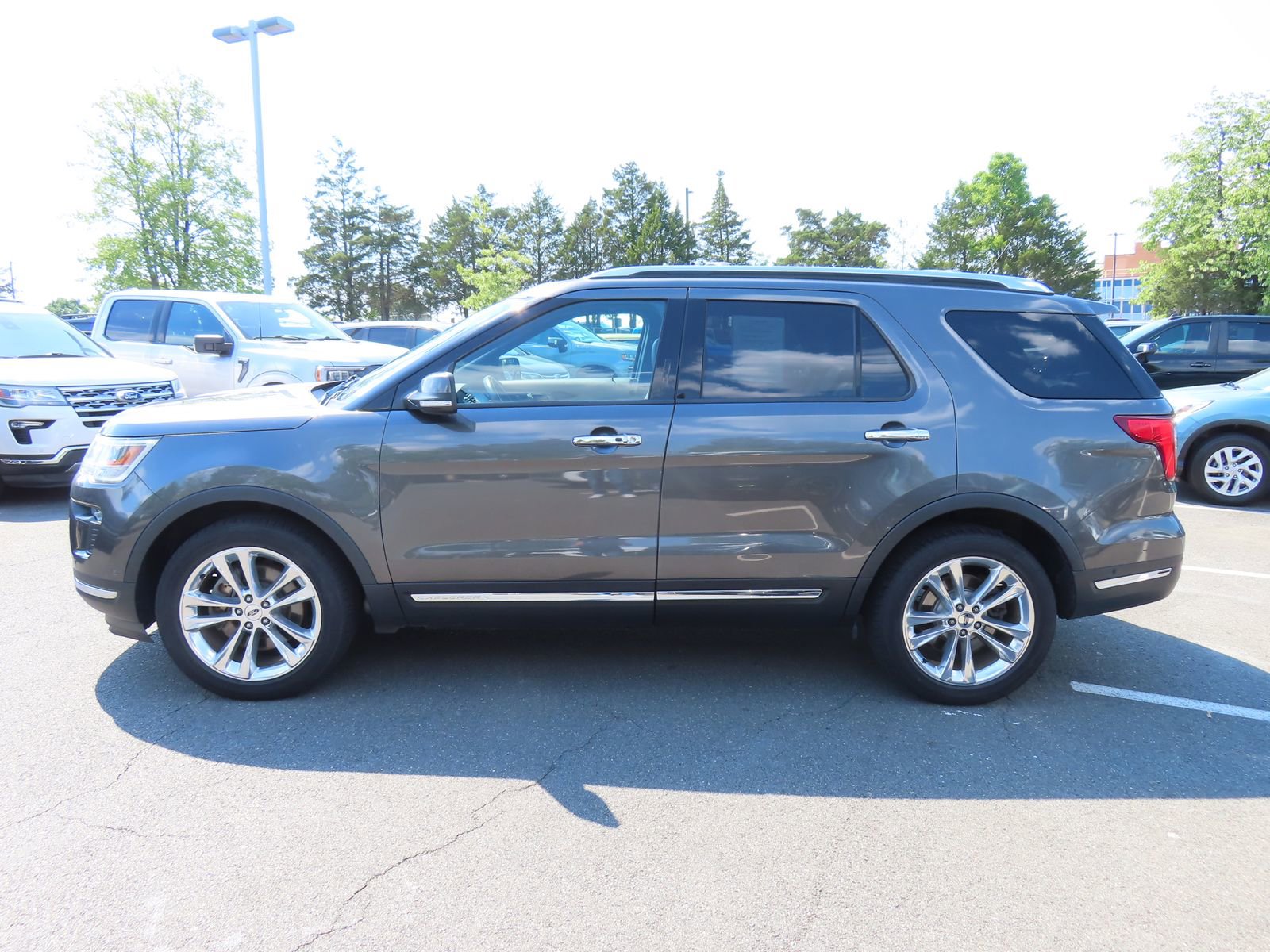 Certified 2018 Ford Explorer Limited w/ Equipment Group 301A AWD/4WD image 8