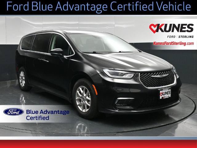 Used 2024 Chrysler Pacifica Touring-L