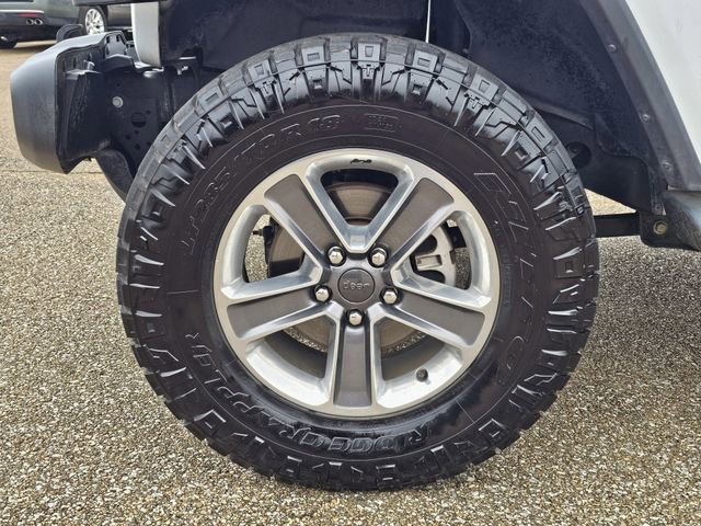 Used 2020 Jeep Wrangler Unlimited Sahara image 29