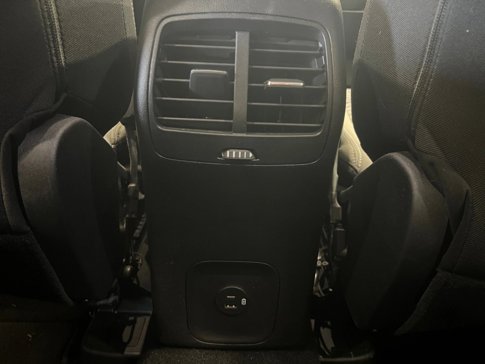 Certified 2022 Ford Escape SE w/ SE Sport Appearance Package AWD/4WD image 21