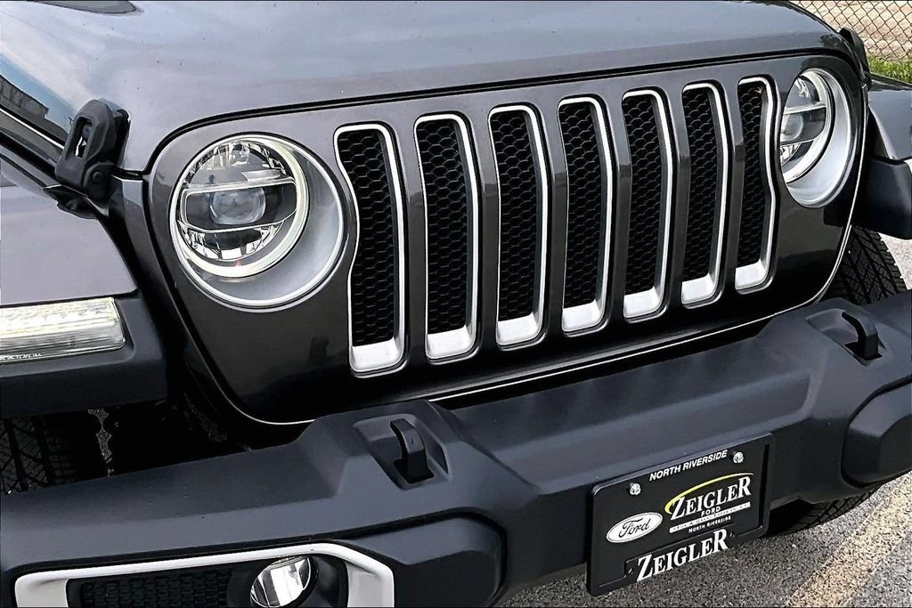 Used 2018 Jeep Wrangler Unlimited Sahara AWD/4WD image 29