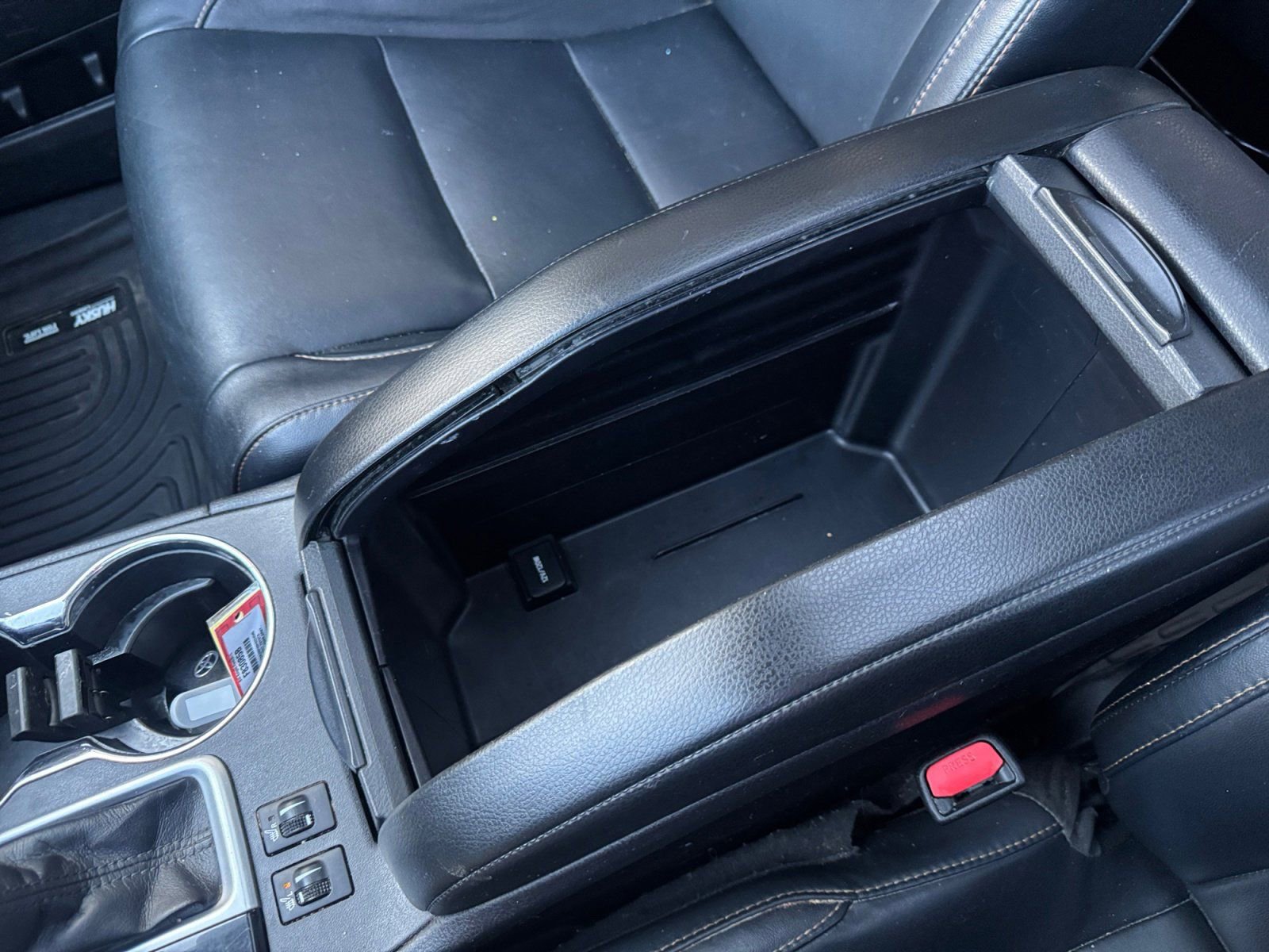 Used 2017 Toyota Highlander XLE image 23