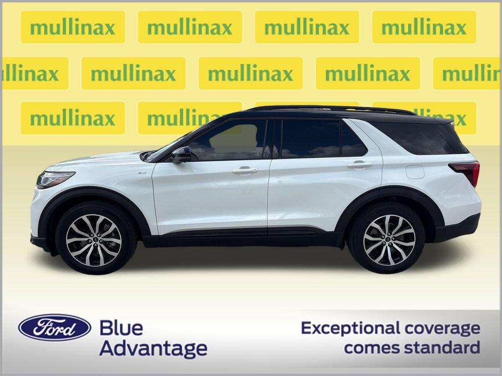 Certified 2025 Ford Explorer ST-Line w/ Premium Package RWD image 14