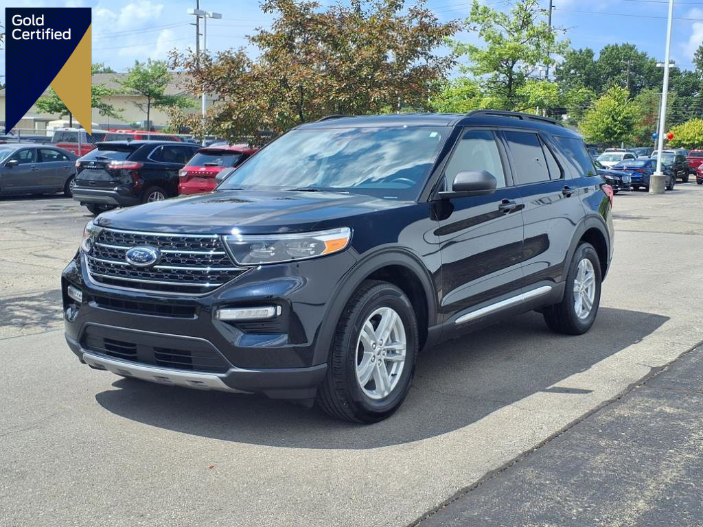 Certified 2023 Ford Explorer XLT w/ Equipment Group 202A image 1