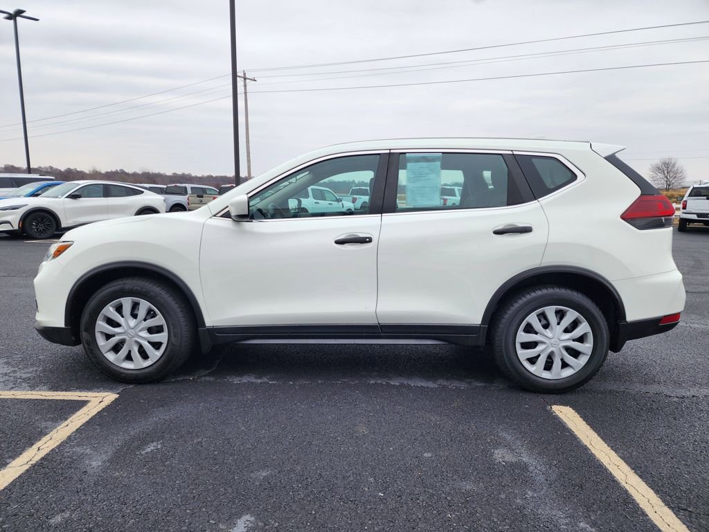 Used 2018 Nissan Rogue S image 5
