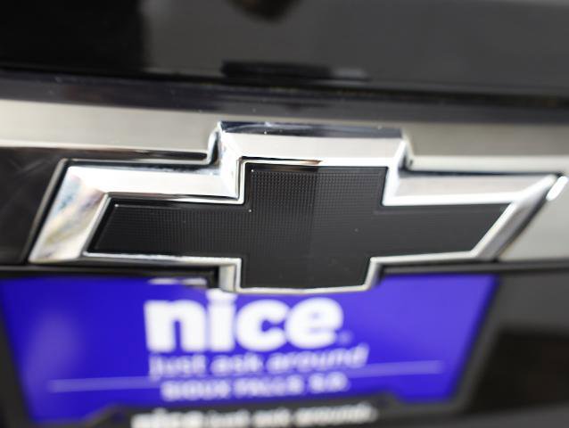 Used 2022 Chevrolet Traverse RS image 36