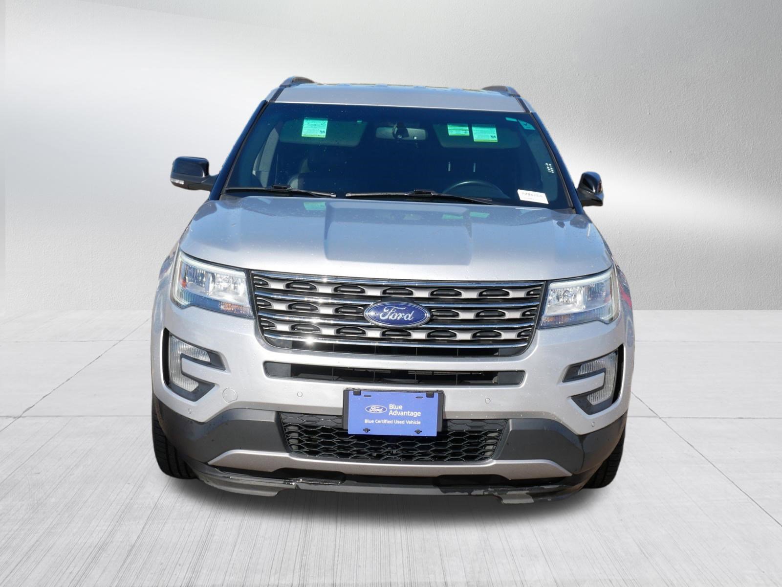 Certified 2017 Ford Explorer XLT w/ Equipment Group 202A AWD/4WD image 2