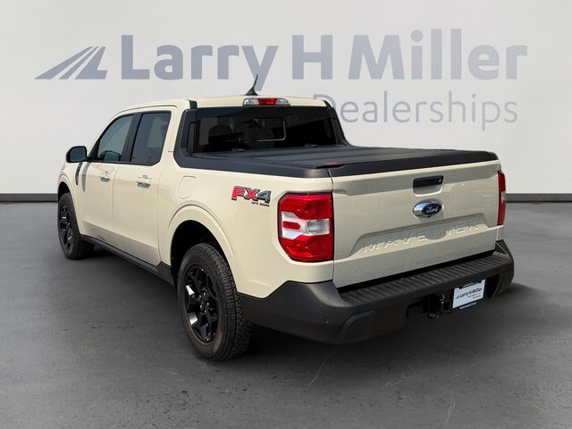 Certified 2024 Ford Maverick Lariat w/ FX4 Off-Road Package AWD/4WD image 3