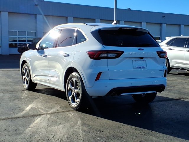 Certified 2023 Ford Escape ST-Line Select w/ Tech Pack #2 AWD/4WD image 7