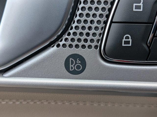 Certified 2023 Ford Explorer Limited w/ Equipment Group 301A image 15