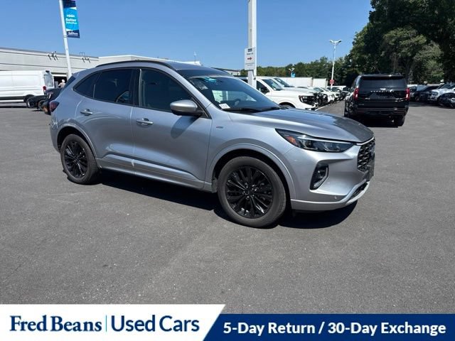 Certified 2023 Ford Escape ST-Line Elite AWD/4WD image 1