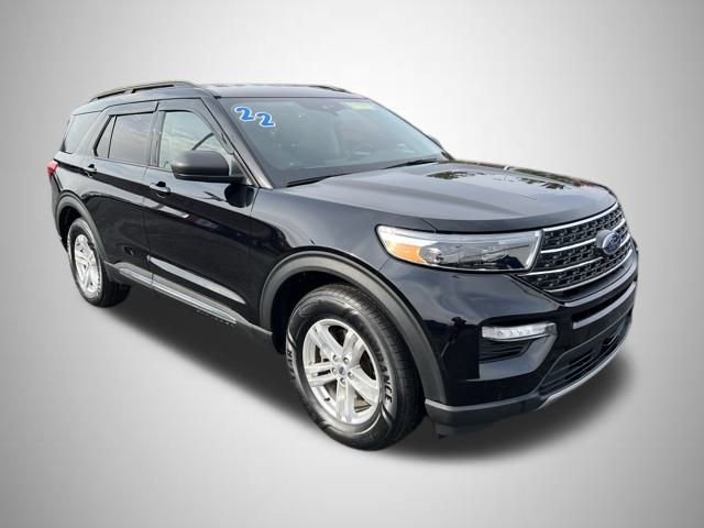 Certified 2022 Ford Explorer XLT w/ Equipment Group 202A image 12