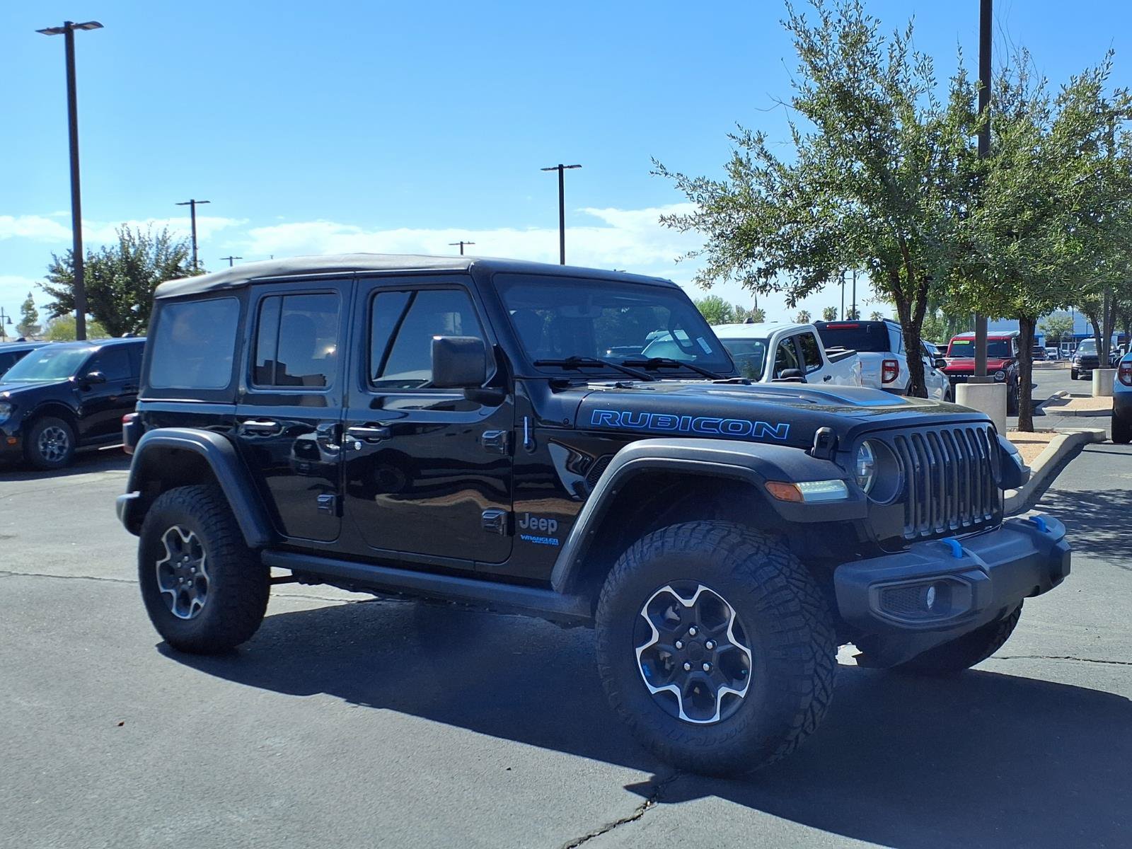 Used 2022 Jeep Wrangler Unlimited Rubicon 4xe AWD/4WD image 8