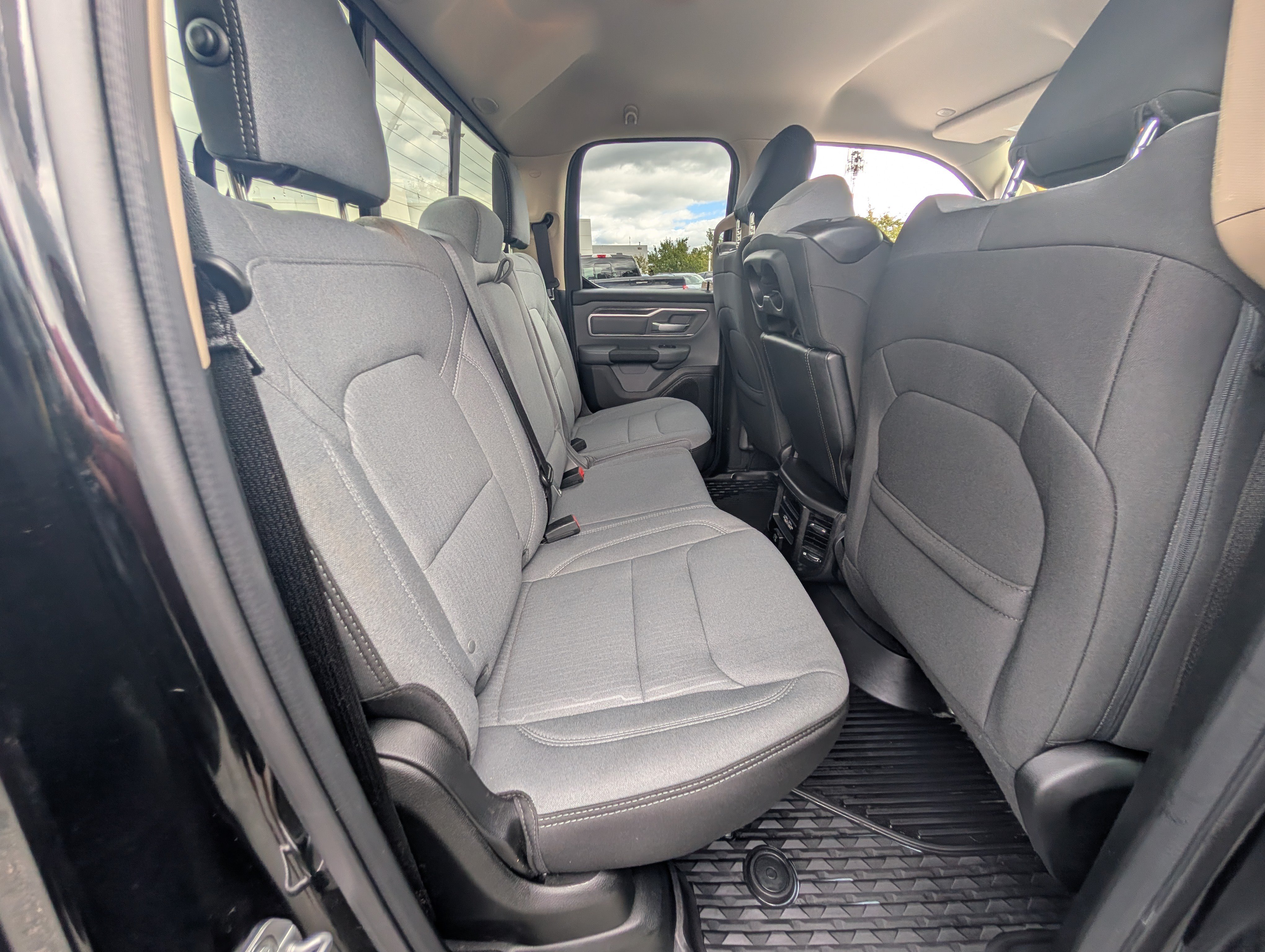 Used 2019 RAM 1500 Big Horn AWD/4WD image 13