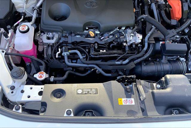 Used 2025 Toyota RAV4 XLE AWD/4WD image 31