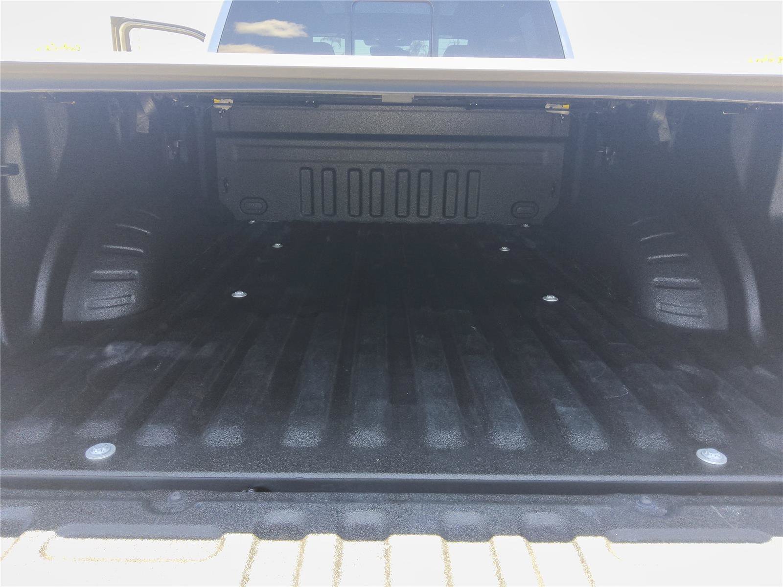 Certified 2021 Ford F250 Platinum w/ FX4 Off-Road Package AWD/4WD image 19
