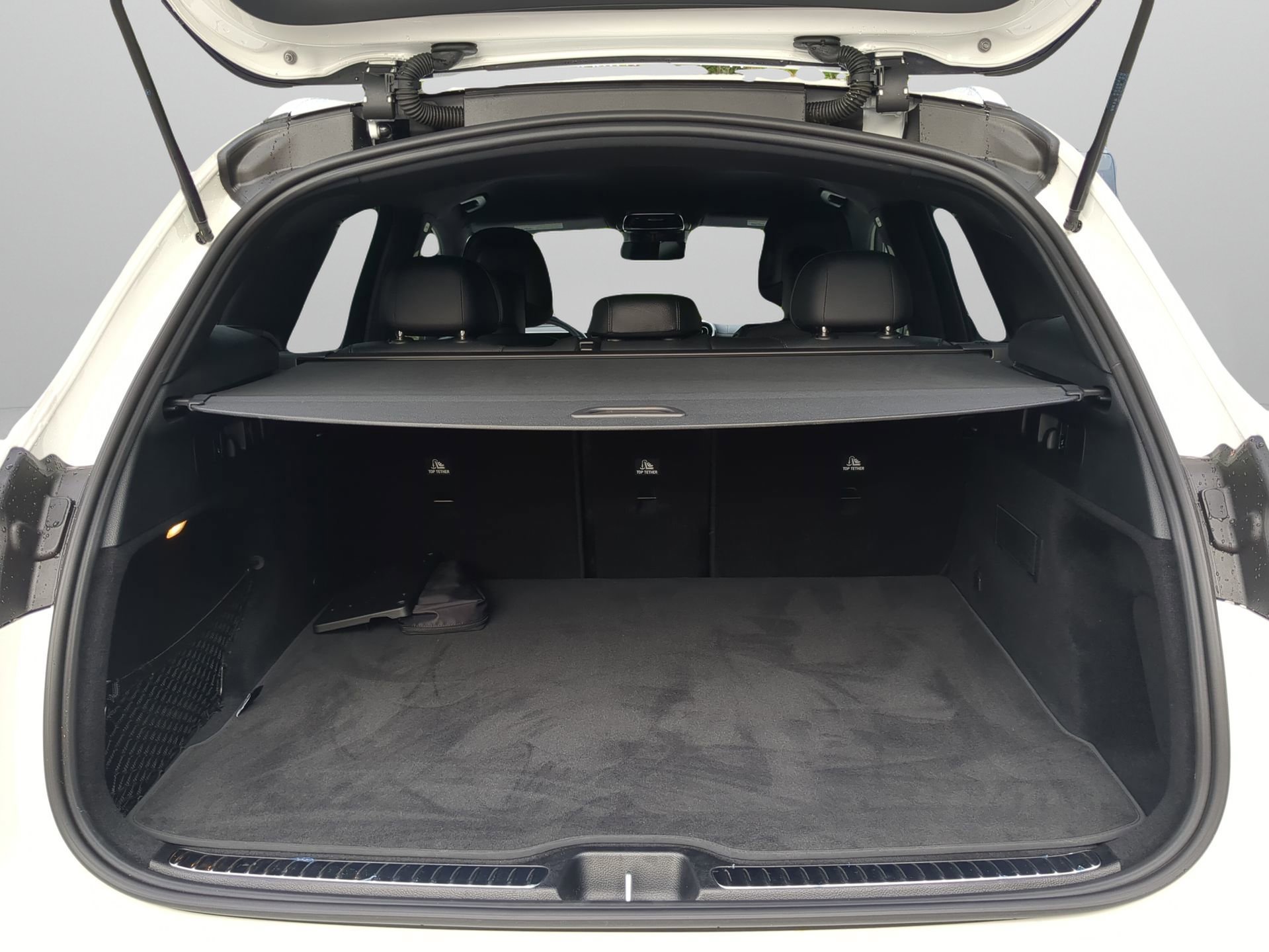 Used 2025 Mercedes-Benz GLC 300 image 46